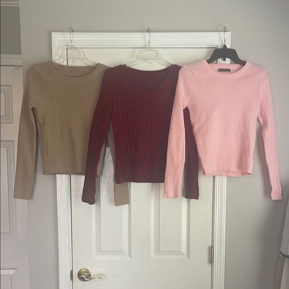 Sweaters - Women's Sweater Set (3) - Pink, Burgundy, and Tan